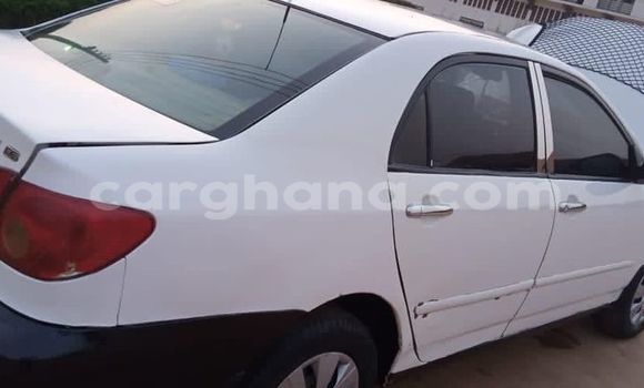 Sayi Na hannu Toyota Corolla White Mota in Kumasi a Ashanti Sayi Na hannu Toyota Corolla White Mota in Kumasi a Ashanti