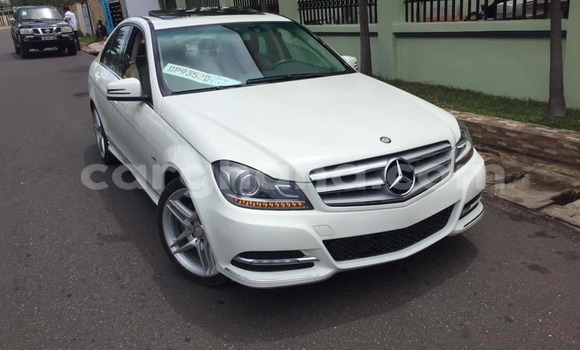 Buy Used Mercedes‒Benz C–Class White Car in Accra in Greater Accra Buy Used Mercedes‒Benz C–Class White Car in Accra in Greater Accra