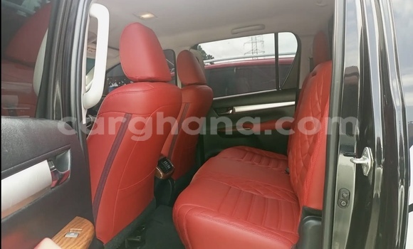 Buy Used Toyota Hilux Surf Black Car in Accra in Greater Accra Buy Used Toyota Hilux Surf Black Car in Accra in Greater Accra