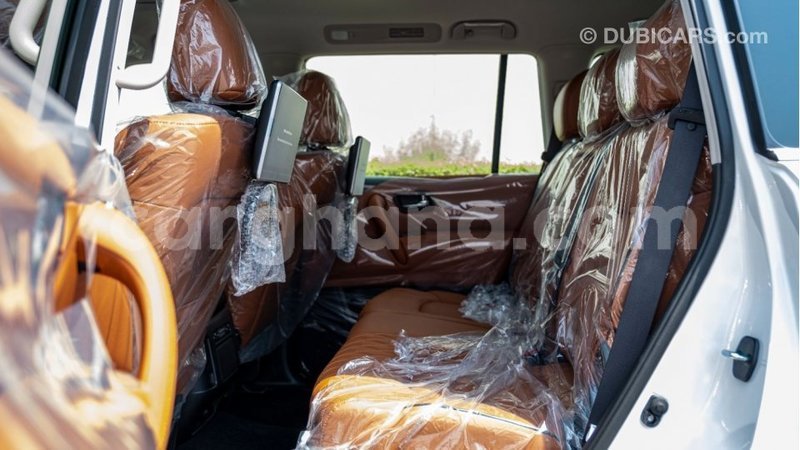 Big with watermark nissan patrol ashanti import dubai 49143