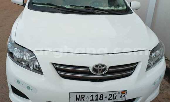 Buy Used Toyota Corolla White Car in Takoradi in Western