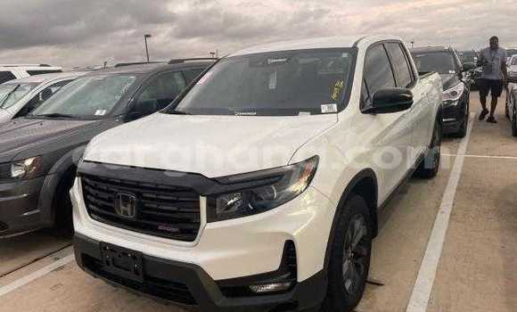 Buy Used Honda Ridgeline White Car in Accra in Greater Accra Buy Used Honda Ridgeline White Car in Accra in Greater Accra