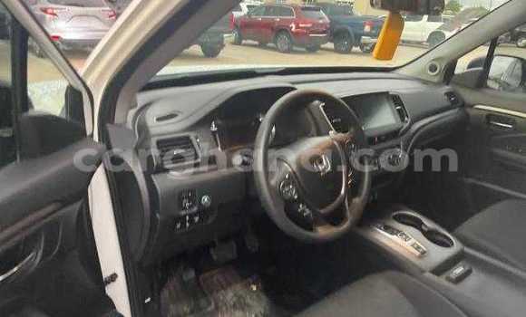 Buy Used Honda Ridgeline White Car in Accra in Greater Accra Buy Used Honda Ridgeline White Car in Accra in Greater Accra