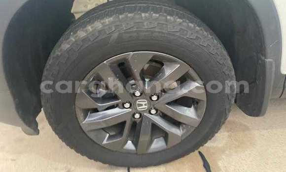 Buy Used Honda Ridgeline White Car in Accra in Greater Accra Buy Used Honda Ridgeline White Car in Accra in Greater Accra