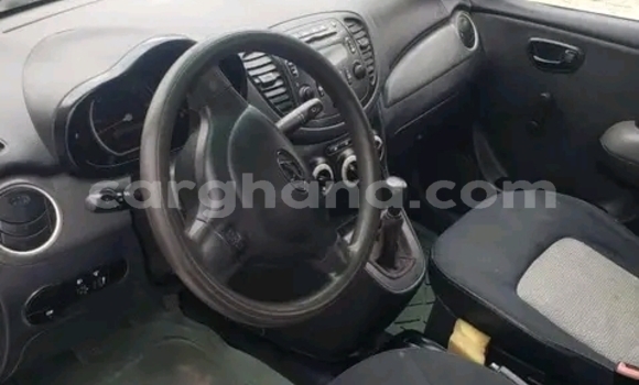 Buy Used Hyundai i10 Blue Car in Accra in Greater Accra Buy Used Hyundai i10 Blue Car in Accra in Greater Accra