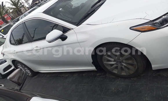 Buy Used Toyota Camry White Car in Accra in Greater Accra Buy Used Toyota Camry White Car in Accra in Greater Accra