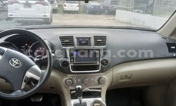 Ra Àlòkù Toyota Highlander Black Ọkọ̀ in Accra ni Greater Accra Ra Àlòkù Toyota Highlander Black Ọkọ̀ in Accra ni Greater Accra
