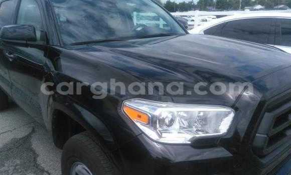 Ra Àlòkù Toyota Tacoma Black Ọkọ̀ in Accra ni Greater Accra