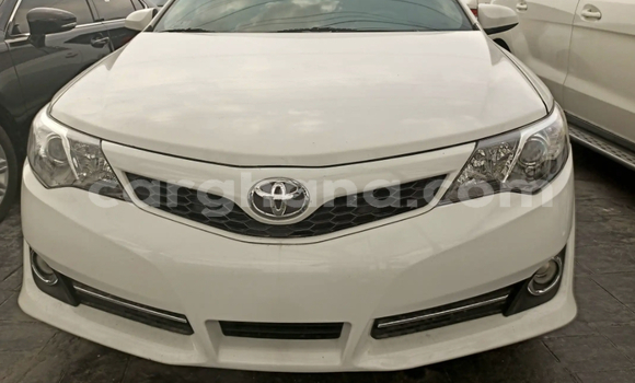 Buy Used Toyota Camry White Car in Accra in Greater Accra Buy Used Toyota Camry White Car in Accra in Greater Accra