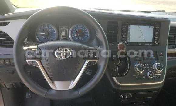 Ra Àlòkù Toyota Sienna Miiran Ọkọ̀ in Accra ni Greater Accra Ra Àlòkù Toyota Sienna Miiran Ọkọ̀ in Accra ni Greater Accra
