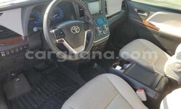 Ra Àlòkù Toyota Sienna Miiran Ọkọ̀ in Accra ni Greater Accra Ra Àlòkù Toyota Sienna Miiran Ọkọ̀ in Accra ni Greater Accra