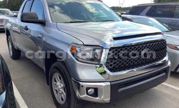Sayi Na hannu Toyota Tundra Azurfa Mota in Accra a Greater Accra Sayi Na hannu Toyota Tundra Azurfa Mota in Accra a Greater Accra