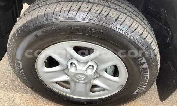 Sayi Na hannu Toyota Tundra Azurfa Mota in Accra a Greater Accra Sayi Na hannu Toyota Tundra Azurfa Mota in Accra a Greater Accra