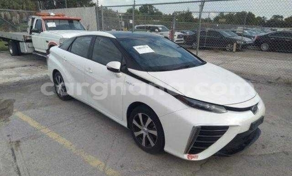 Buy Used Toyota Mirai White Car in Accra in Greater Accra Buy Used Toyota Mirai White Car in Accra in Greater Accra