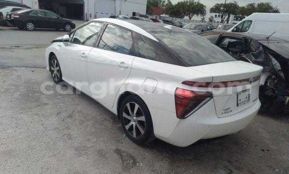 Buy Used Toyota Mirai White Car in Accra in Greater Accra Buy Used Toyota Mirai White Car in Accra in Greater Accra