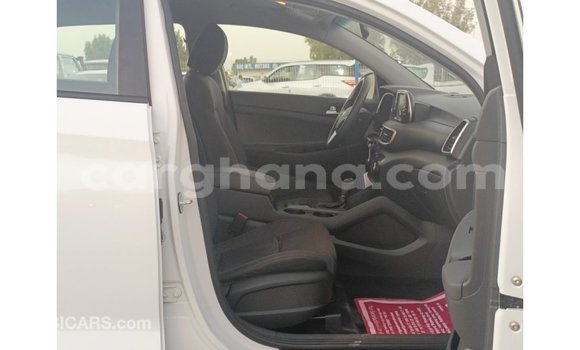 Ra Imported Hyundai Tucson funfun Ọkọ̀ in Import - Dubai ni Ashanti Ra Imported Hyundai Tucson funfun Ọkọ̀ in Import - Dubai ni Ashanti