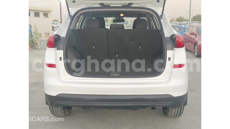 Big with watermark hyundai tucson ashanti import dubai 49205