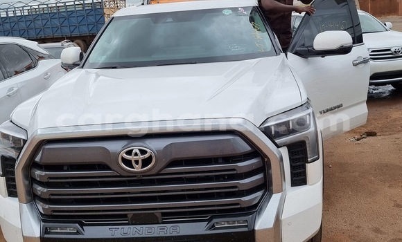 Buy Used Toyota Tundra White Car in Accra in Greater Accra Buy Used Toyota Tundra White Car in Accra in Greater Accra