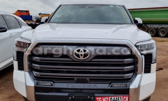 Buy Used Toyota Tundra White Car in Accra in Greater Accra Buy Used Toyota Tundra White Car in Accra in Greater Accra