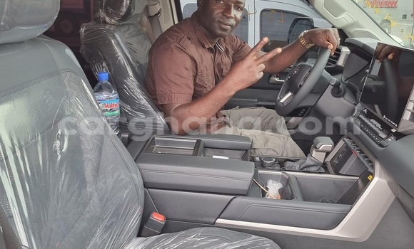 Buy Used Toyota Tundra White Car in Accra in Greater Accra Buy Used Toyota Tundra White Car in Accra in Greater Accra