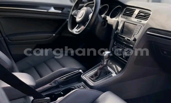 Ra Àlòkù Volkswagen Golf GTI funfun Ọkọ̀ in Accra ni Greater Accra Ra Àlòkù Volkswagen Golf GTI funfun Ọkọ̀ in Accra ni Greater Accra