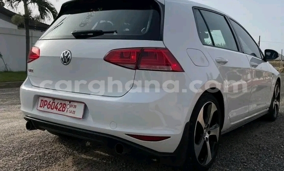 Ra Àlòkù Volkswagen Golf GTI funfun Ọkọ̀ in Accra ni Greater Accra Ra Àlòkù Volkswagen Golf GTI funfun Ọkọ̀ in Accra ni Greater Accra