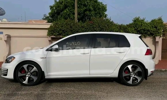 Ra Àlòkù Volkswagen Golf GTI funfun Ọkọ̀ in Accra ni Greater Accra Ra Àlòkù Volkswagen Golf GTI funfun Ọkọ̀ in Accra ni Greater Accra