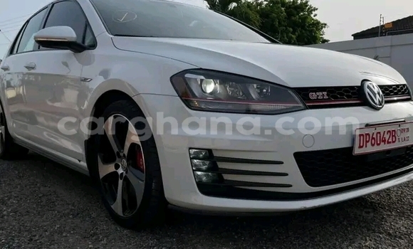Ra Àlòkù Volkswagen Golf GTI funfun Ọkọ̀ in Accra ni Greater Accra Ra Àlòkù Volkswagen Golf GTI funfun Ọkọ̀ in Accra ni Greater Accra