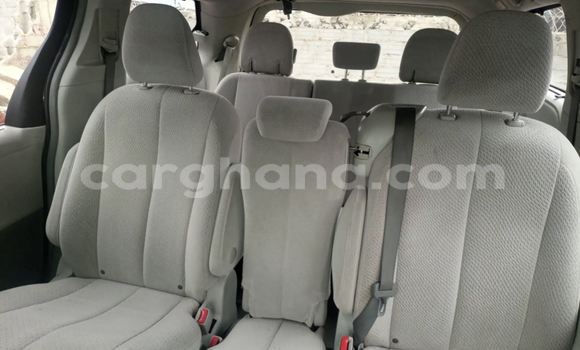 Ra Àlòkù Toyota Sienna Miiran Ọkọ̀ in Accra ni Greater Accra Ra Àlòkù Toyota Sienna Miiran Ọkọ̀ in Accra ni Greater Accra