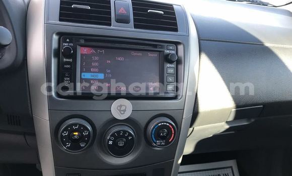 Ra Àlòkù Toyota Corolla funfun Ọkọ̀ in Accra ni Greater Accra Ra Àlòkù Toyota Corolla funfun Ọkọ̀ in Accra ni Greater Accra