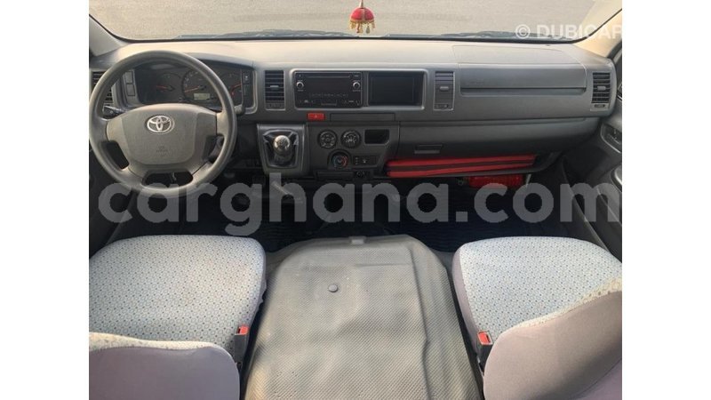 Big with watermark toyota hiace ashanti import dubai 49283