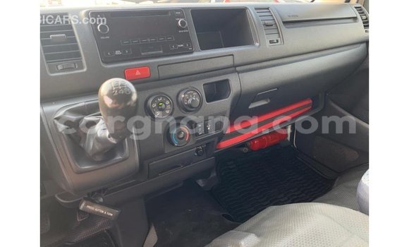 Ra Imported Toyota Hiace funfun Ọkọ̀ in Import - Dubai ni Ashanti Ra Imported Toyota Hiace funfun Ọkọ̀ in Import - Dubai ni Ashanti