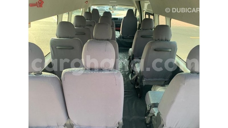 Big with watermark toyota hiace ashanti import dubai 49283