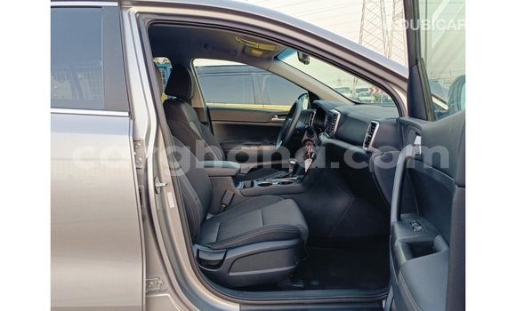 Ra Imported Kia Sportage funfun Ọkọ̀ in Import - Dubai ni Ashanti Ra Imported Kia Sportage funfun Ọkọ̀ in Import - Dubai ni Ashanti