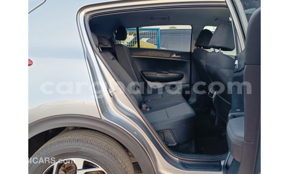 Ra Imported Kia Sportage funfun Ọkọ̀ in Import - Dubai ni Ashanti Ra Imported Kia Sportage funfun Ọkọ̀ in Import - Dubai ni Ashanti