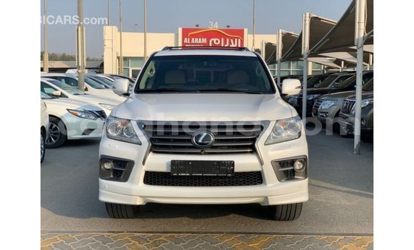 Ra Imported Lexus LX funfun Ọkọ̀ in Import - Dubai ni Ashanti Ra Imported Lexus LX funfun Ọkọ̀ in Import - Dubai ni Ashanti