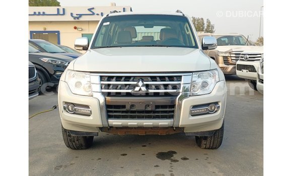 Buy Import Mitsubishi Pajero White Car in Import - Dubai in Ashanti Buy Import Mitsubishi Pajero White Car in Import - Dubai in Ashanti