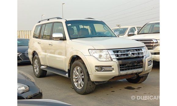 Buy Import Mitsubishi Pajero White Car in Import - Dubai in Ashanti Buy Import Mitsubishi Pajero White Car in Import - Dubai in Ashanti