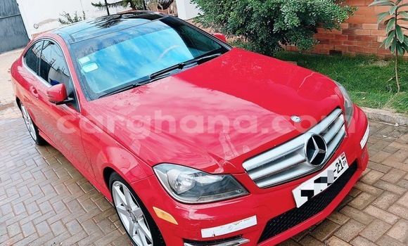 Buy Used Mercedes‒Benz C–Class Red Car in Accra in Greater Accra