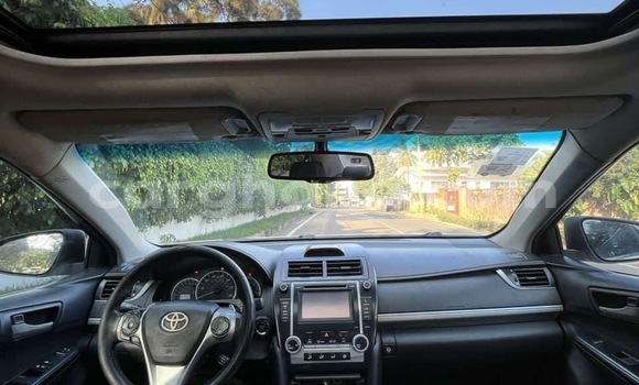 Sayi Na hannu Toyota Camry White Mota in Accra a Greater Accra Sayi Na hannu Toyota Camry White Mota in Accra a Greater Accra