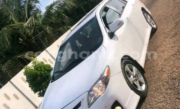Ra Àlòkù Toyota Corolla funfun Ọkọ̀ in Accra ni Greater Accra Ra Àlòkù Toyota Corolla funfun Ọkọ̀ in Accra ni Greater Accra