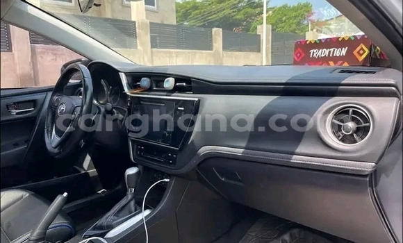 Sayi Na hannu Toyota Corolla II White Mota in Accra a Greater Accra Sayi Na hannu Toyota Corolla II White Mota in Accra a Greater Accra