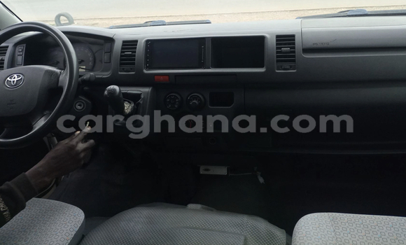 Sayi Na hannu Toyota Hiace White Mota in Accra a Greater Accra Sayi Na hannu Toyota Hiace White Mota in Accra a Greater Accra