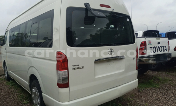 Sayi Na hannu Toyota Hiace White Mota in Accra a Greater Accra Sayi Na hannu Toyota Hiace White Mota in Accra a Greater Accra