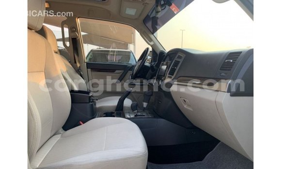Ra Imported Mitsubishi Pajero funfun Ọkọ̀ in Import - Dubai ni Ashanti Ra Imported Mitsubishi Pajero funfun Ọkọ̀ in Import - Dubai ni Ashanti
