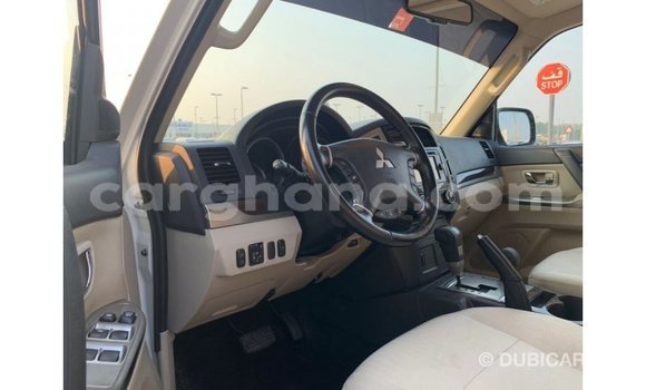 Ra Imported Mitsubishi Pajero funfun Ọkọ̀ in Import - Dubai ni Ashanti Ra Imported Mitsubishi Pajero funfun Ọkọ̀ in Import - Dubai ni Ashanti