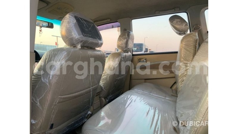 Big with watermark nissan evalia ashanti import dubai 49377