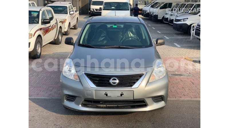 Big with watermark nissan versa ashanti import dubai 49378