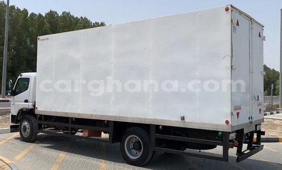 Ra Imported Mitsubishi Fuso funfun Ọkọ̀ akẹ́rù ńlá in Import - Dubai ni Ashanti Ra Imported Mitsubishi Fuso funfun Ọkọ̀ akẹ́rù ńlá in Import - Dubai ni Ashanti