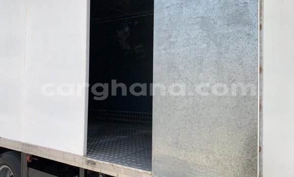 Ra Imported Mitsubishi Fuso funfun Ọkọ̀ akẹ́rù ńlá in Import - Dubai ni Ashanti Ra Imported Mitsubishi Fuso funfun Ọkọ̀ akẹ́rù ńlá in Import - Dubai ni Ashanti